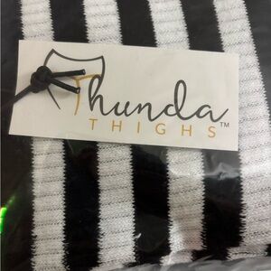 Bundle of 2 Thunda Thighs Leggings - Cookies & Cream and Kawaii Purple